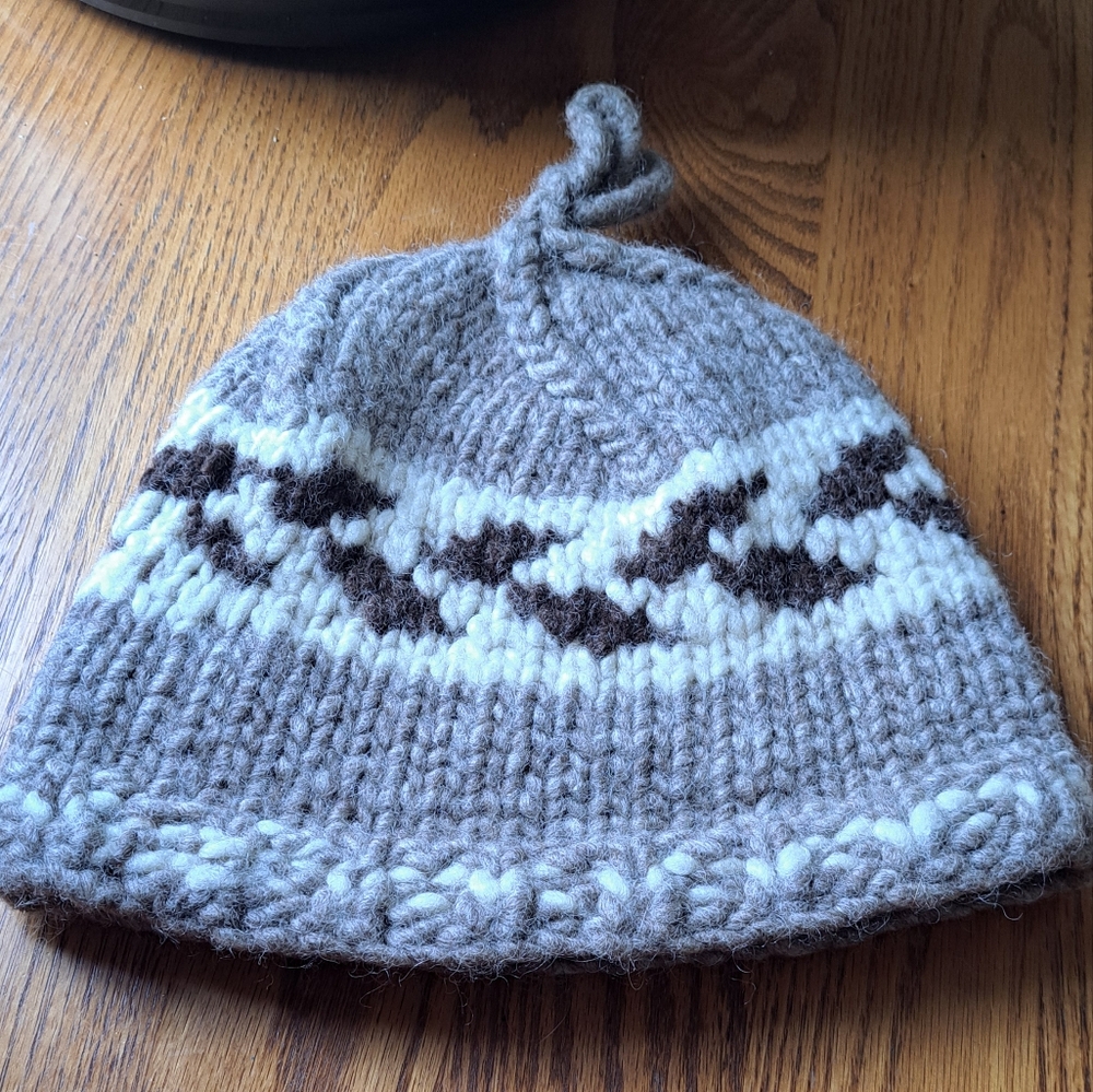 Cowichan sweater touque